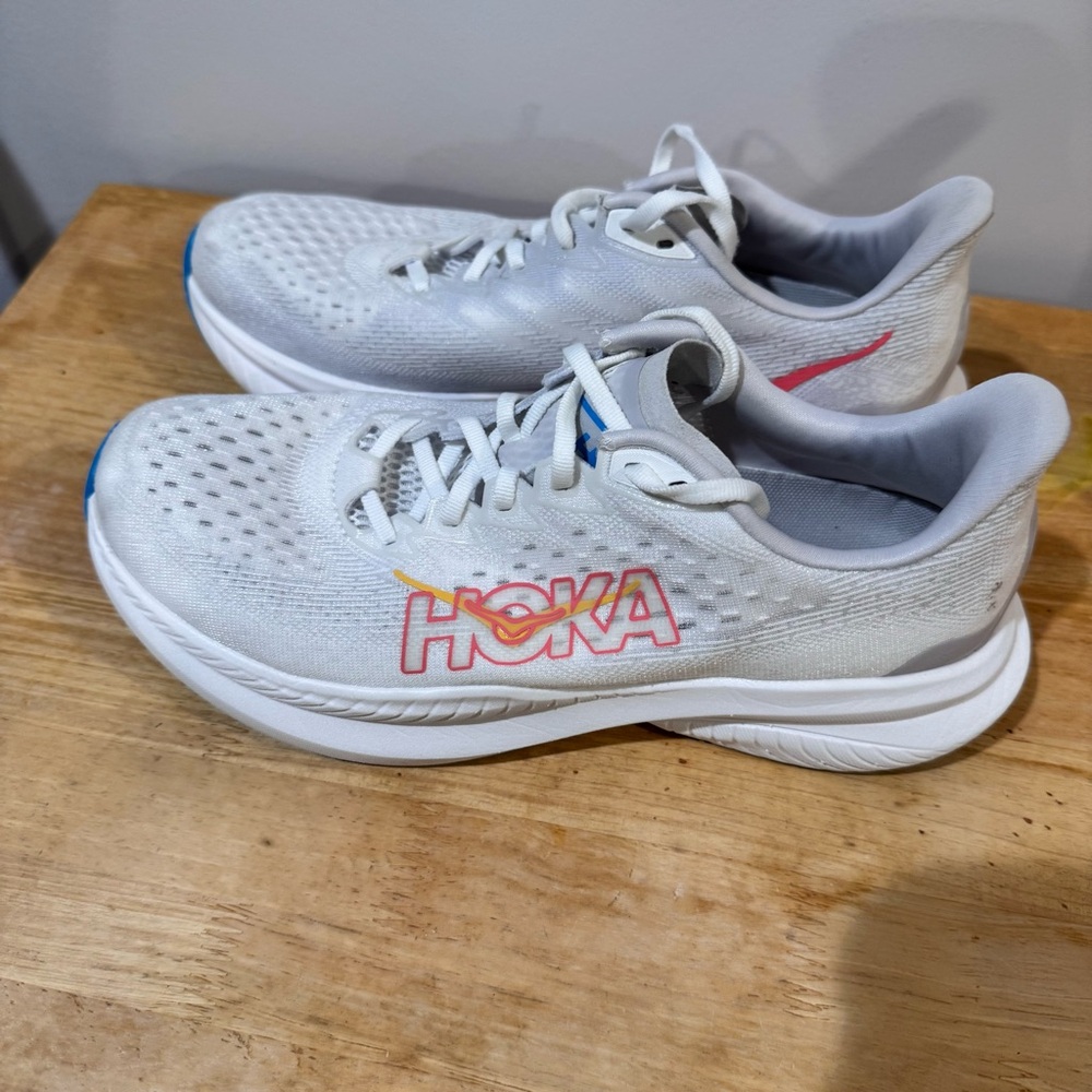Hoka Women's Mach 6 White / Nimbus Cloud Sneakers 9.5 - Picture 3 of 9